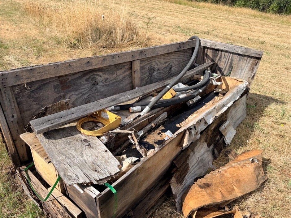 Komatsu Bladder Accumulator x 2