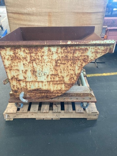 Tipping Bin on Castor