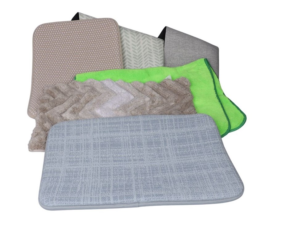 6 x Assorted Bathroom & Kitchen Floor Mats, Incl: RIVERA HOMES & CREATIVE H