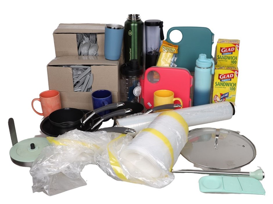 Assorted Kitchen Products, Incl: THERMOFLASK, GLAD & More. N.B: Some items