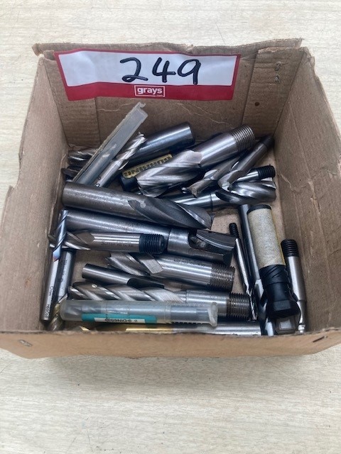 End Mills/Slot Drills Assorted Sizes