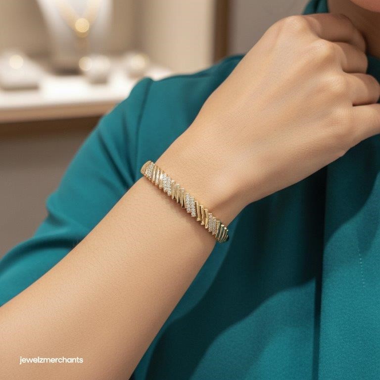 18KGold Filled/ITALY Yellow Bangle -(Stamped 18KGold Filled/ITALY)