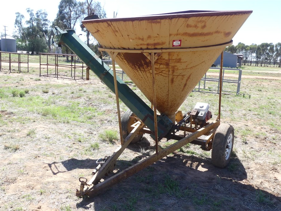 <B>Wombat Feeder Mixer</B>