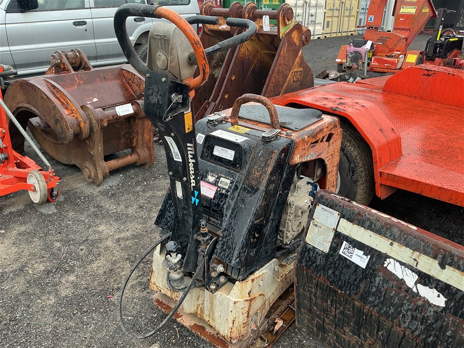 <p><strong> Mikasa MVH-508DSZ Plate Compactor</strong></p>