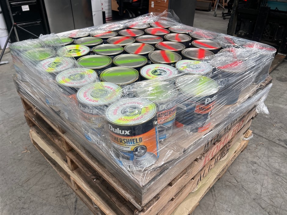 <p>Assorted 4Lt Tins of Paint</p>