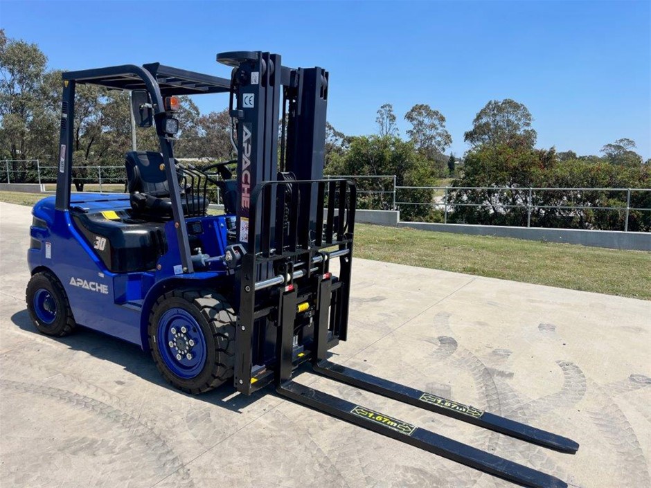 3 Ton 4.5m Mast Diesel Forklift (Unused)