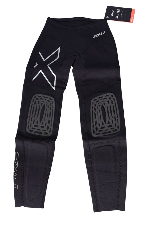 4 x 2XU Youth Neoprene Pants, Size S, Black/Reflective  Buyers Note - Disco