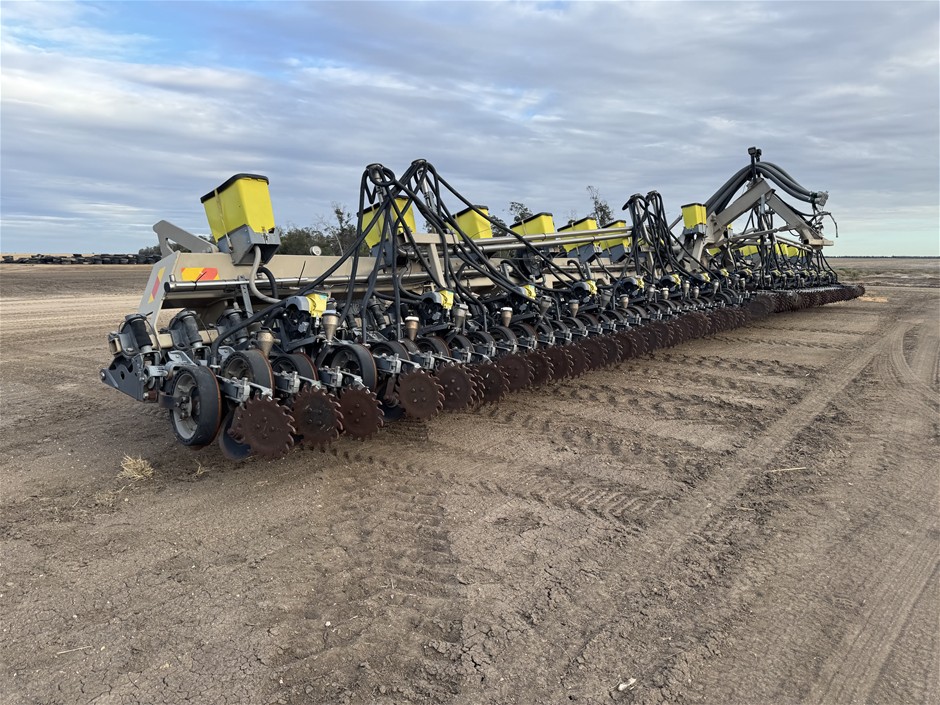 <B>2017 NDF Precision Planter</B>