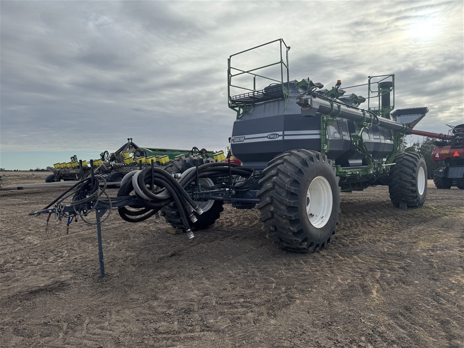 <B>2024 Boss SQX200 Air Cart</B>