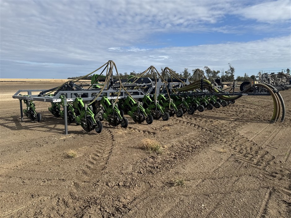 2023 Boss SX30P Super Flex Planter