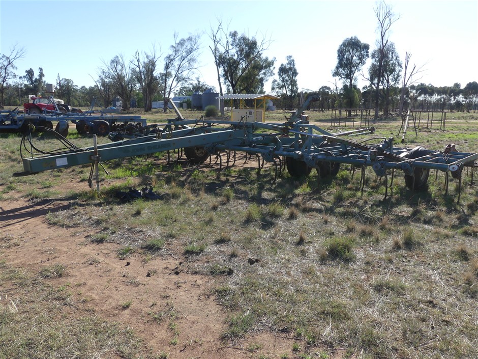 <B>John Shearer 53T 5/160 Scarifier (Folding Wing)10 Metre</B>