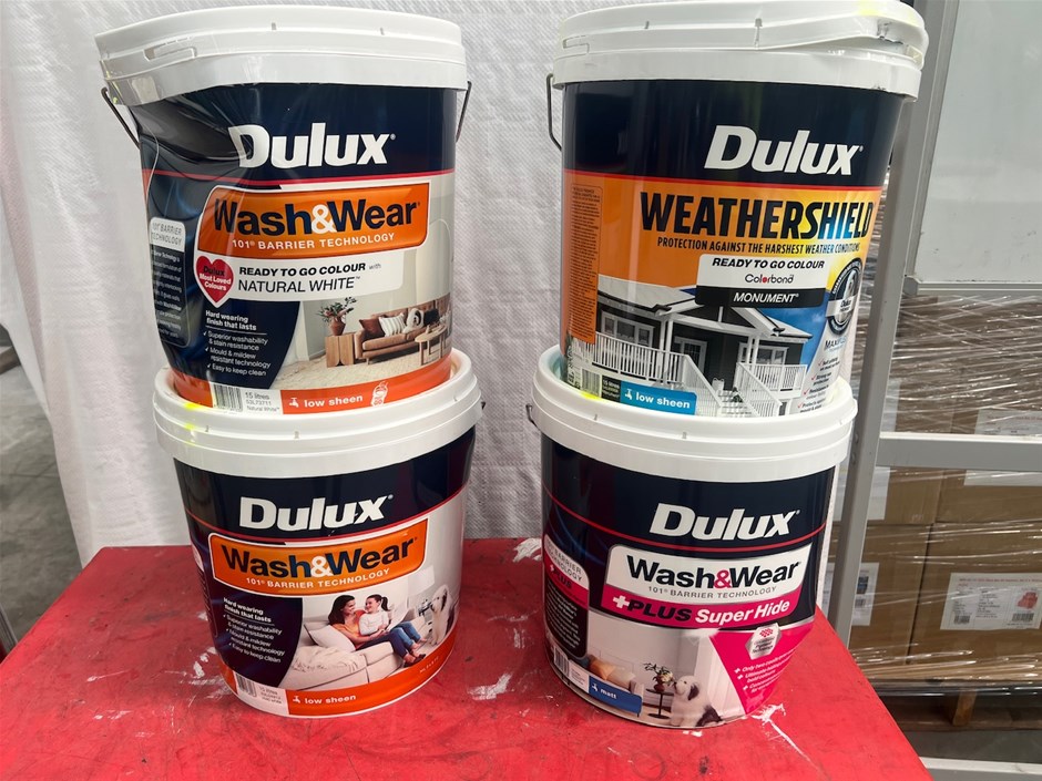 Assorted 15Lt Tubs of Paint