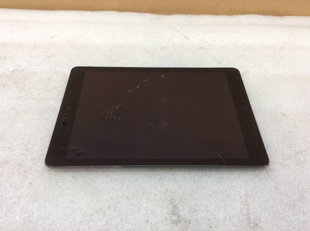 APPLE IPAD AIR 1ST GEN A1474 A7 Tablet 16GB
