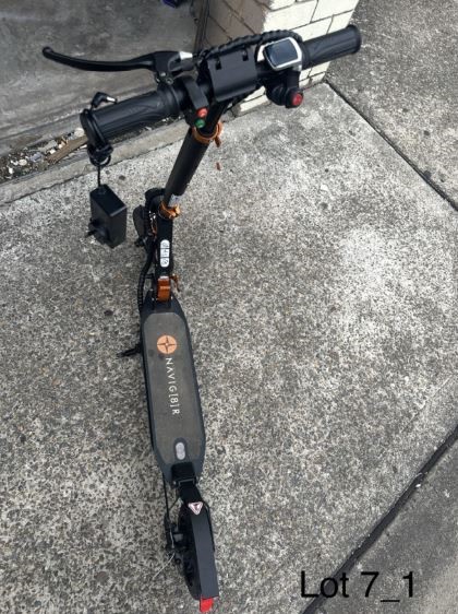 END OF LEASE AUCTION: Electric Scooter with charger