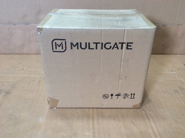 PuErDe Multigate 29-381 Isolation Gown Non Medical - New