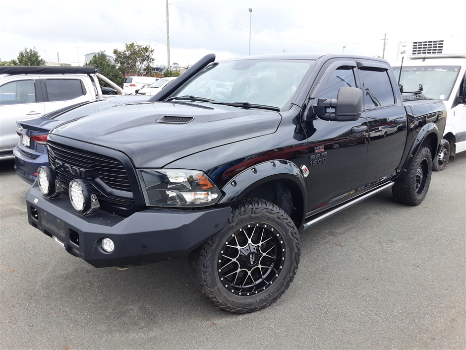 2020 RAM 1500 EXPRESS QUAD Automatic 4x4 - 8 Speed Dual Cab