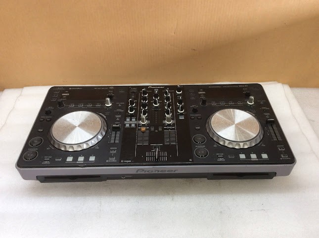 Pioneer XDJ-R1 DJ Controller