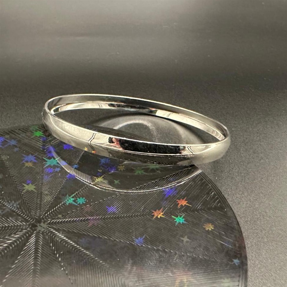 Designer Plain Bangle in Silver