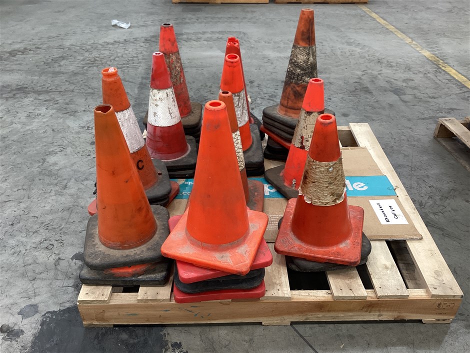 <p>Road Safety Cones x Plt</p>