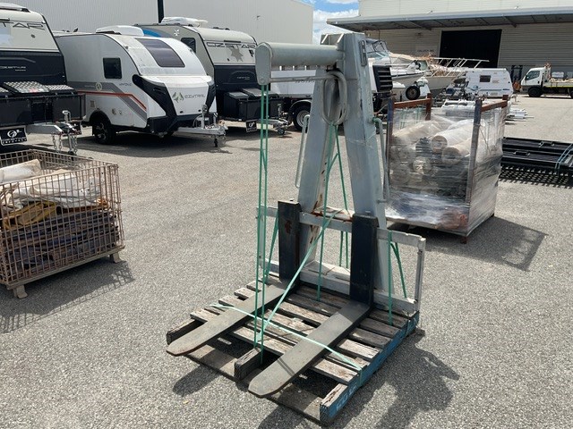 <p>2021 Troden 4500kg Pallet Hock</p>