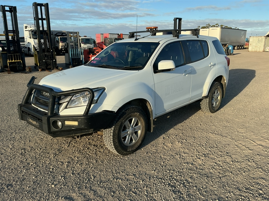 2015 Isuzu MU-X 4x4 LS-U Turbo Diesel Automatic 7 Seats