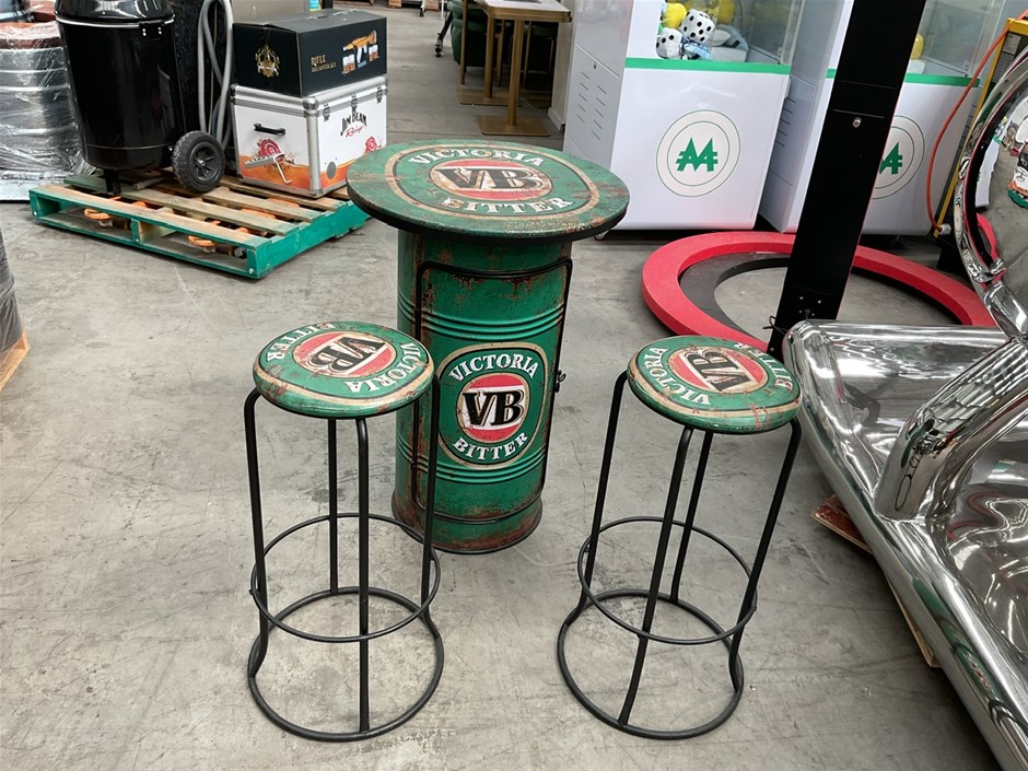 VB Table and Stools