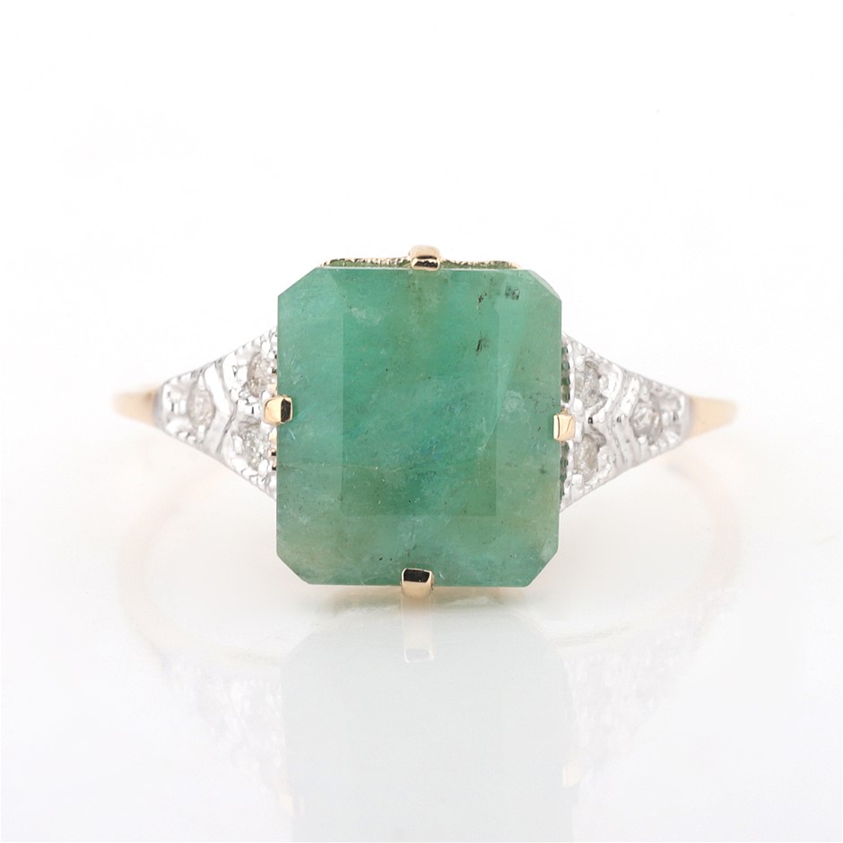Yellow Gold Natural Emerald & Diamond Ring with Valuation