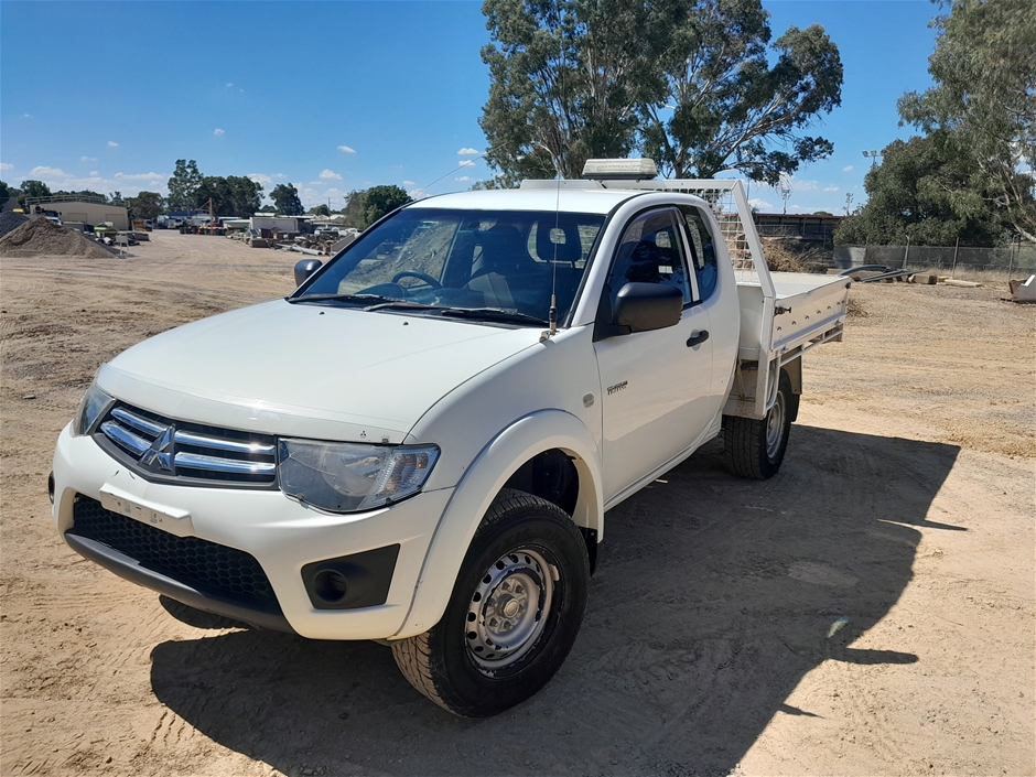 2013 Mitsubishi Triton 4X4 GLX MN TD Manual Ute (EX-GOV)