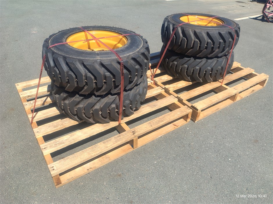 Earthmoving Tyres and Rims x 4