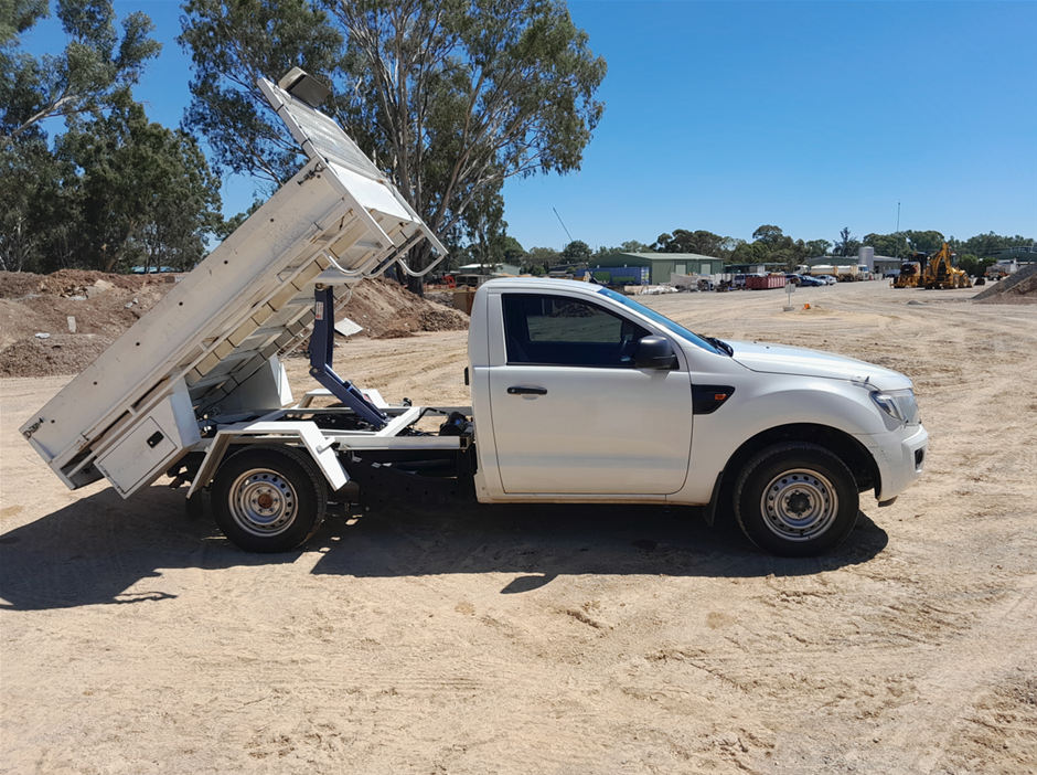 2015 Ford Ranger XL 4X2 PX Turbo Diesel Manual Cab Chassis (EX-GOV)