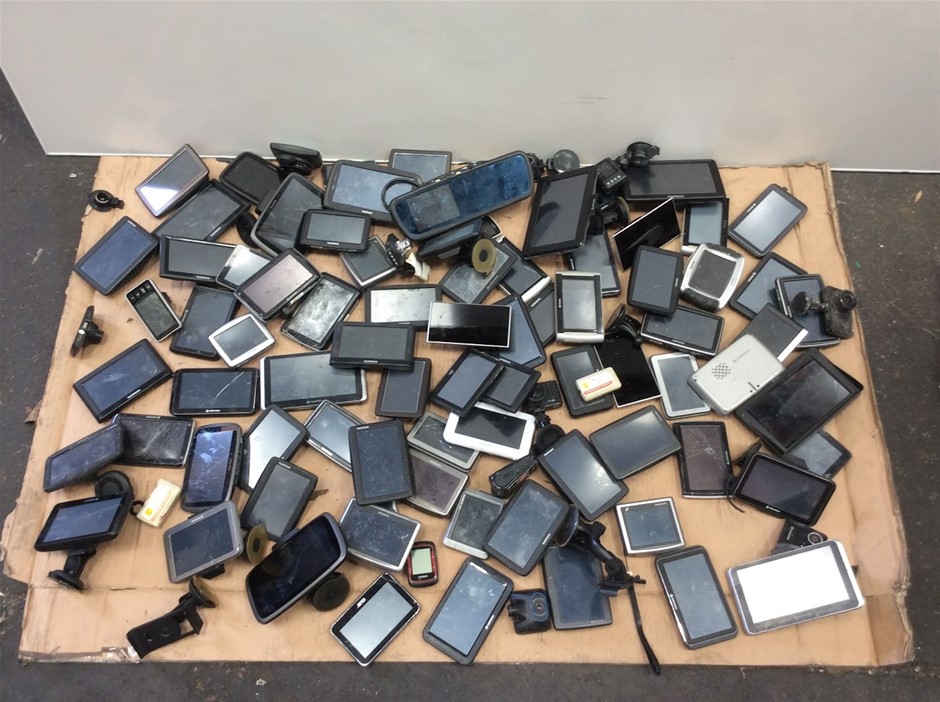 Mixed Assorted GPS Navigation Devices