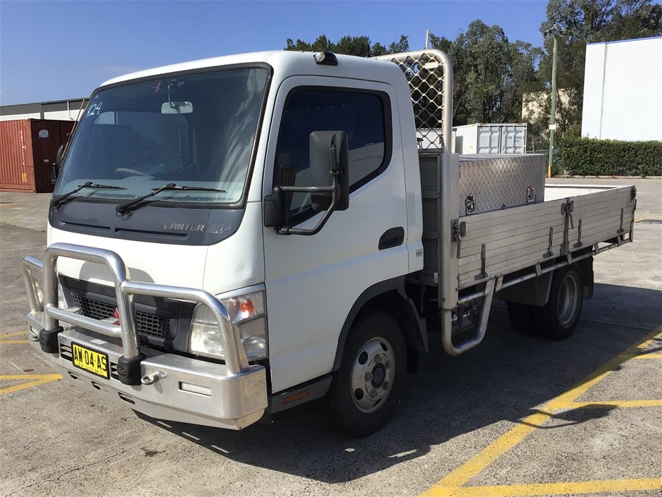 2007 Mitsubishi  Canter L 7/800 4 x 2 Tray Body Truck