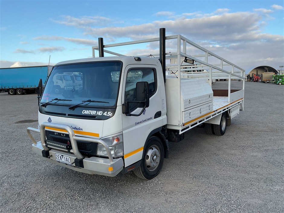 2007 Mitsubishi Canter 4 x 2 Service Truck