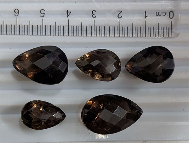 87 carats SMOKEY QUARTZ Gemstones