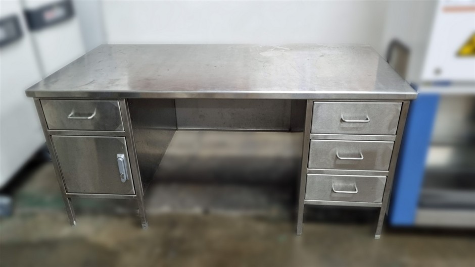 Stainless Steel GMP Desk with 4 Draws & Cupboard