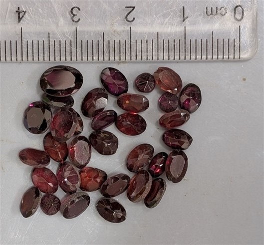 20 Carats GARNET Gemstones