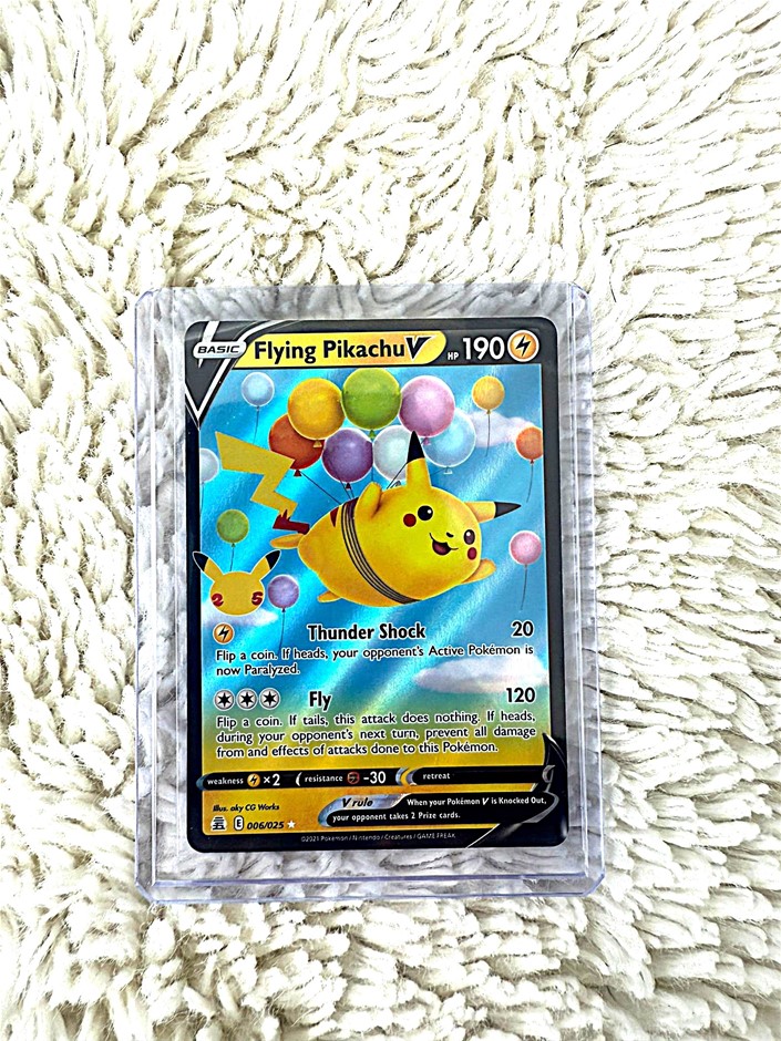 2021 Pokémon Celebrations Flying Pikachu V 006/025