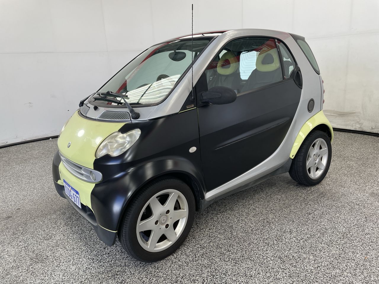 2005 Smart FORTWO COUPE C450 Automatic Coupe