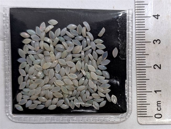 15 carats 4x2mm OPAL Solids Gemstones