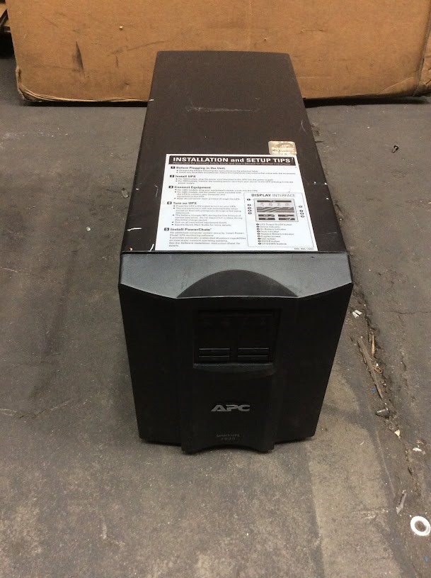 APC Smart-UPS 1000 UPS