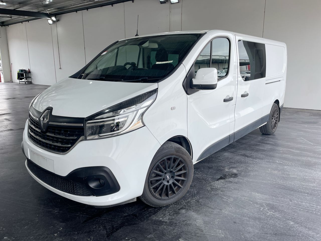 2019 Renault Trafic L2 LWB Crew Lifestyl Turbo Diesel Automatic Van