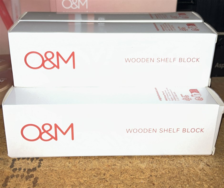 6x O&M Wooden Shelf Blocks