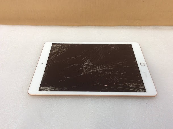 Apple iPad 7 (A2197) Tablet 32GB