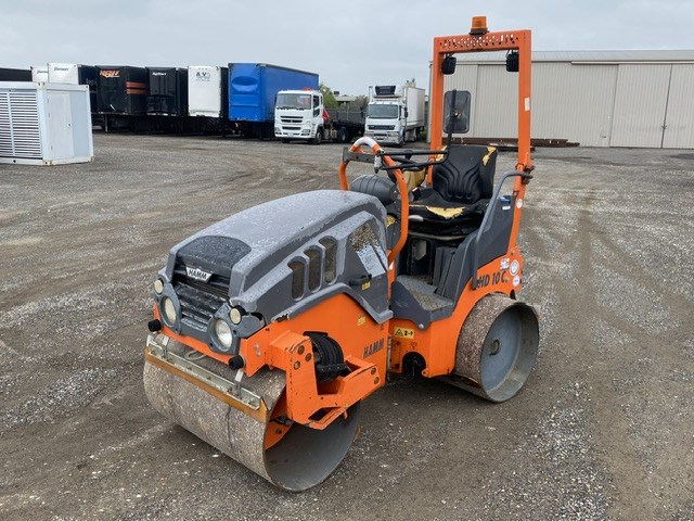 <p>Hamm HD10C Smooth Drum Roller</p>