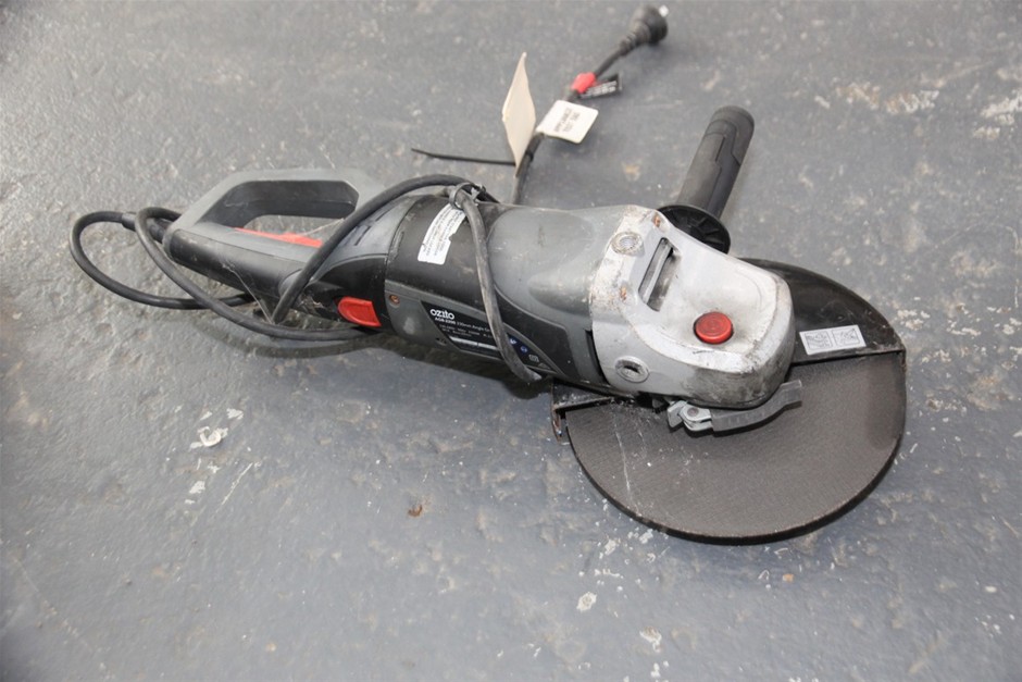Ozito AGB-2200 9" Angle Grinder