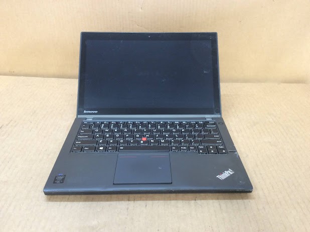 Lenovo ThinkPad X240 Laptop i5 4300U 4GBRAM/128GB Black
