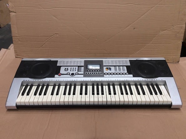 Unknown Brand 61 KEY Electronic Keyboard