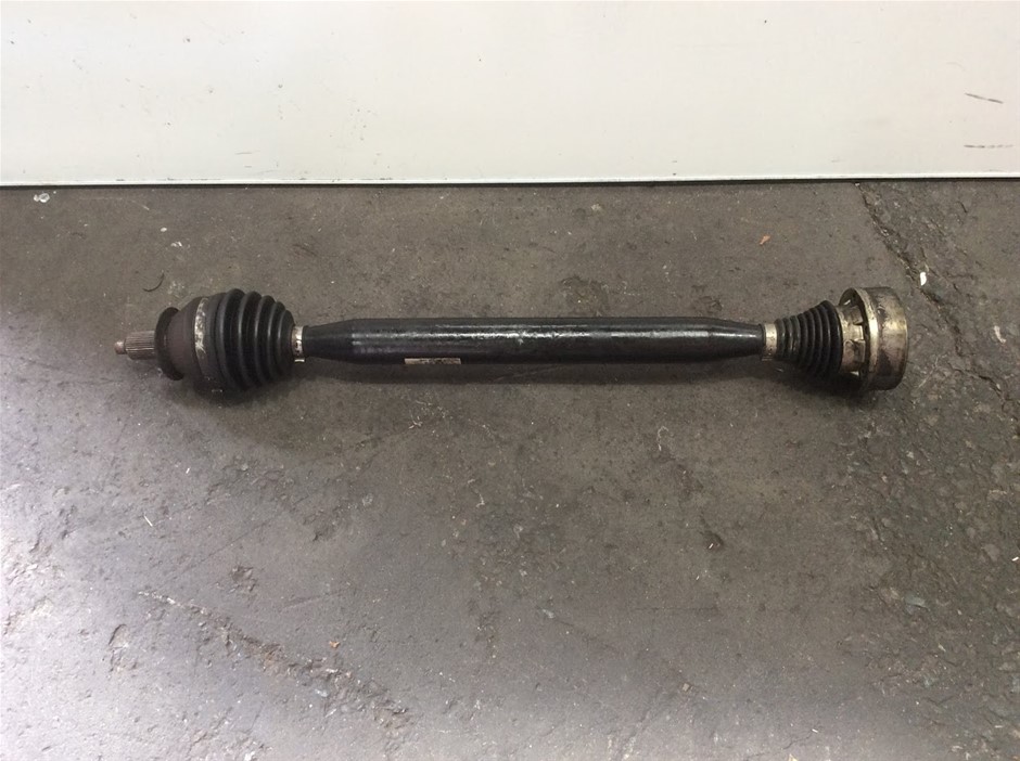 Volkswagen Audi 6R0407762K Front Drive Shaft Axle