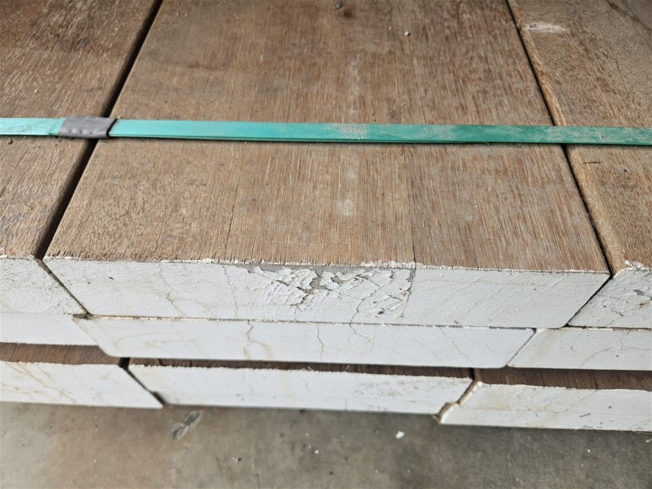 Keruing Laminated Beam GL19 330x65 at 7.2m