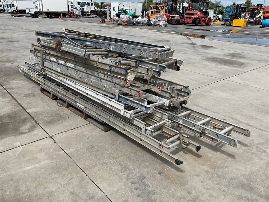 <p>Qty Of Ladders</p>